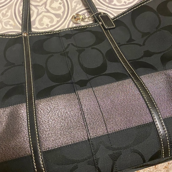 Women’s Coach Tote - Picture 7 of 16